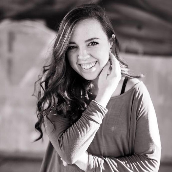 Meet your Posher, Addie - Picture 1 of 1